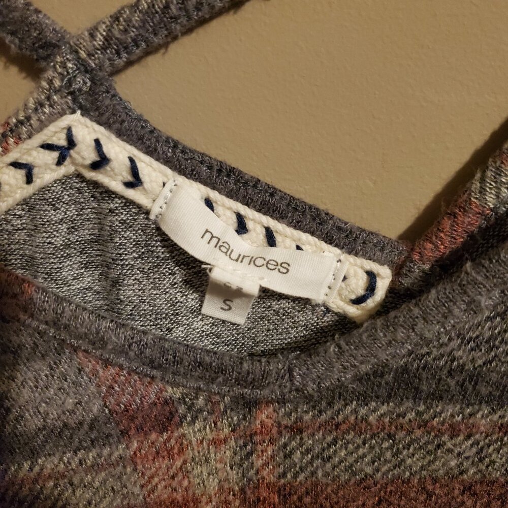 Maurices plaid top size small - Picture 3 of 4